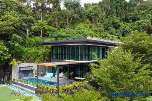 Stylish 4 Bedroom Seaview Pool Villa - Image 1