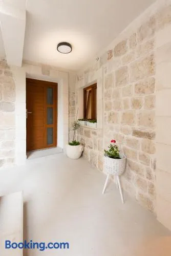 Apartment Olive - Image 1