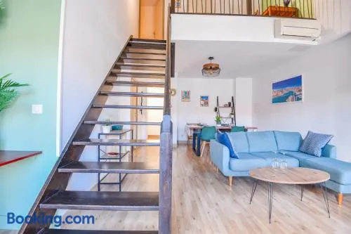 Appartement avec jardin | Proche Cathédrale Sainte-Marie-Majeure de Marseille | Idéal pour le télétravail - Image 1
