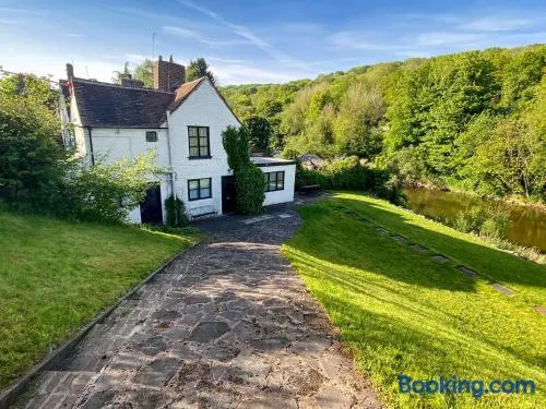 Willow Cottage - Image 1