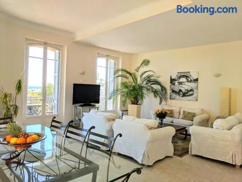 Citilet Louis Blanc 1,2,3 - Three gorgeous, open-plan apartments - Image 1
