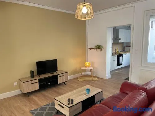 Maisonnette 2 chambres avec cour - Image 1