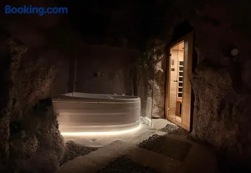 Luxury Cave Suite with Private Jacuzzi & Sauna - Image 1