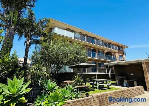 Narooma Palms Holiday Apartments - Image 1