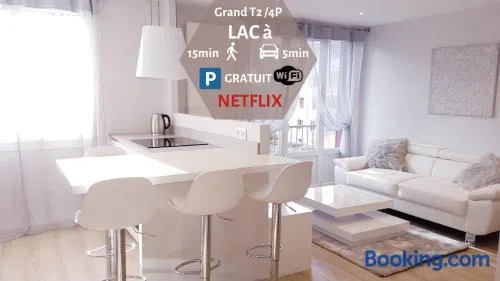 Le White Cosy à 5 minutes du Lac avec parking privatif gratuit - Image 1