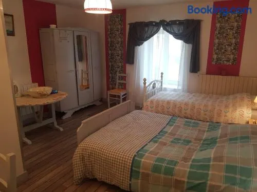 CHAMBRE PRIVÉE à LA FERME - Image 1