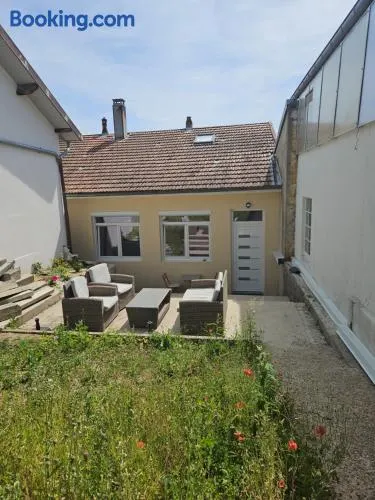 Petite maison, Oyonnax centre - Image 1