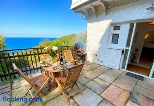 WOODY BAY FALLING WATER 2 Bedrooms - Image 1