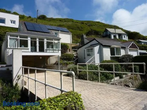 Tides Reach - Trebarwith Strand - North Cornwall - Sleeps 4 - 6 - Image 1