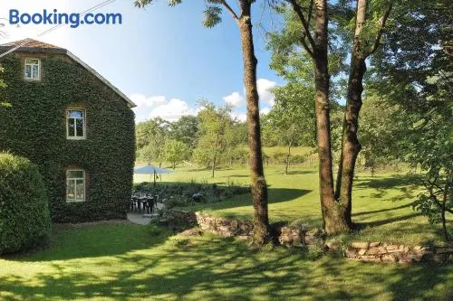 Ruhiges, gemütliches Ferienhaus mit großem Garten - Image 1
