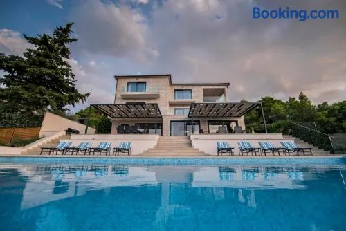 Villa D - Image 1