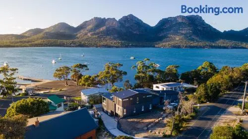 Freycinet on the Bay - Image 1