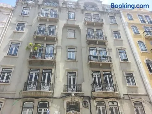 Lisbon Gambori Hostel - Image 1