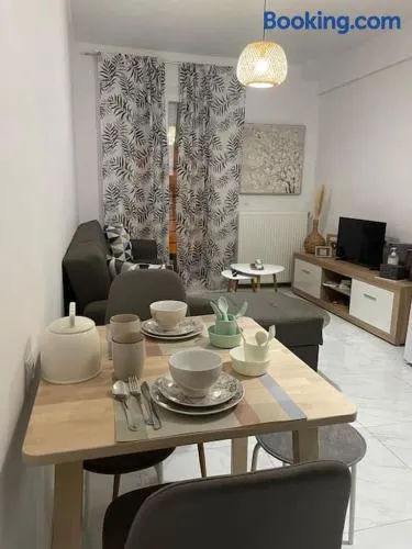VPG Central Luxury Apartment - Image 1
