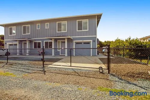 RJD Beachside Vacation Home B - Image 1