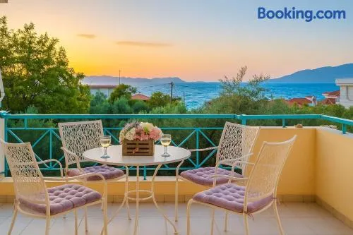 Seaview Terrace Haven-Perfect Location By The Sea - Image 1
