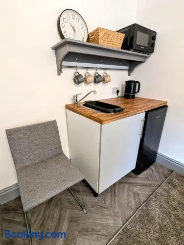 Private Ensuite Room - Image 1