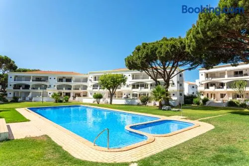 Host Wise - Amazing Sunny Flat - Swimming Pool & Terrace - Image 1