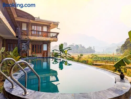 Peaceful MaiChau Homestay - Image 1