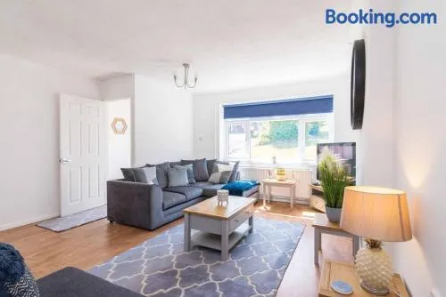 Modern three bedroom home in Castle Donington - Image 1