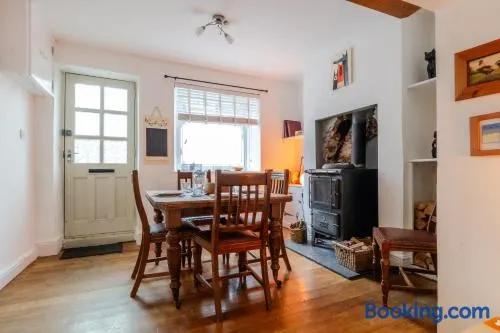 Cosy 3 Bedroom Cottage - Central Chipping Norton! - Image 1