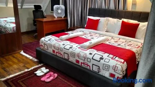 Kukis Place, 5 bedrooms, whole compound - Image 1