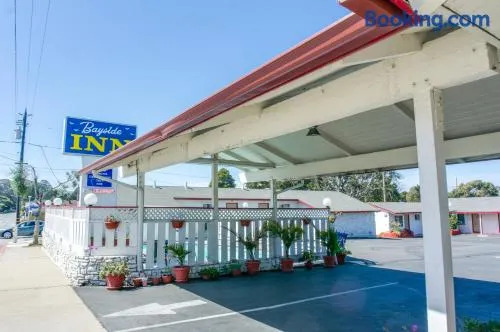 Bayside Inn - Image 1
