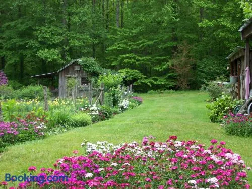 Garden of Eden Cabins - Image 1