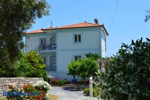 Troumpas Family Rooms & Apartments - Image 1