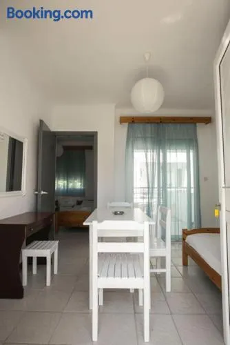 Antonia Rooms - Image 1