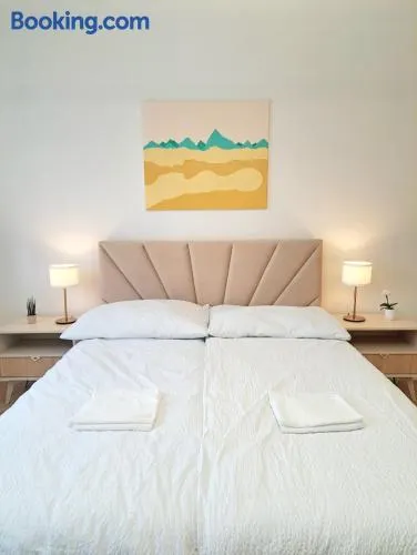 BEIGE Bed - Image 1