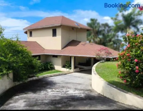 5 Bedroom stunning sunsets views - Image 1