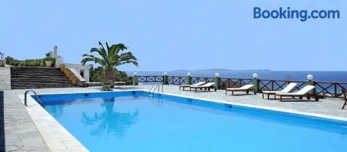 Carlo Bungalows - Image 1