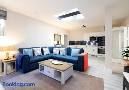 2 Bedroom Apartment in North Berwick - Image 1