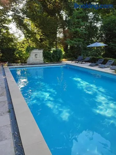 Gîte Antremont tennis & piscine chauffée - Image 1
