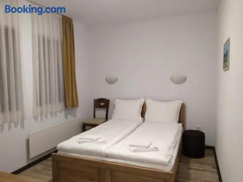 Guesthouse White Margarit - Image 1