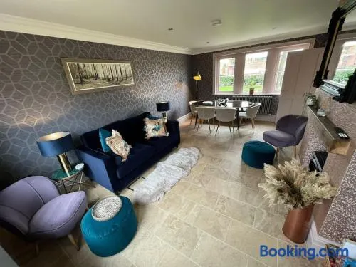 Cosy hideaway in leafy Lytham - Image 1