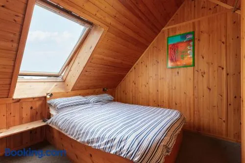 Capsule Rooms, FREE PRIVATE PARKING - Image 1