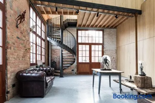b room - Image 1