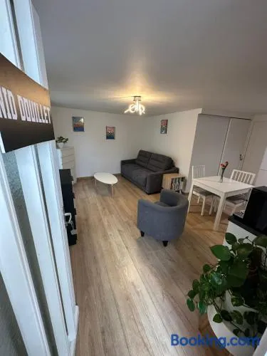 Nid douillet avec terrasse - Image 1
