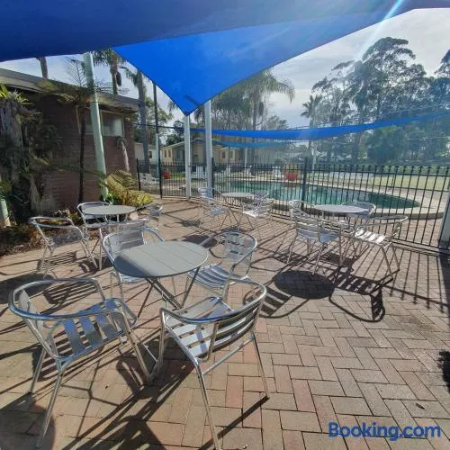 Pleasurelea Tourist Resort & Caravan Park - Image 1
