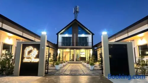 บ้านโอบอ้อม - Image 1