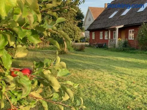 Naturnära boende med 6 sovplatser och 120 m2 på Ängaröds Gård - Image 1