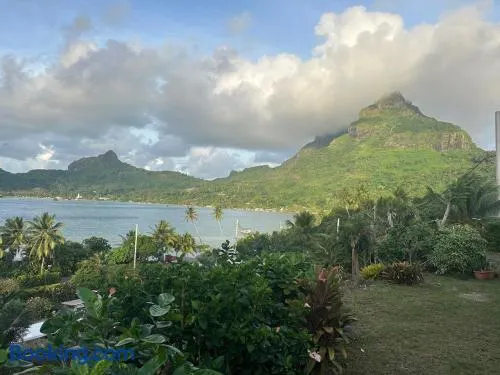Tiamatai Bora Lodge - Fare Moana - Image 1