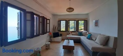 Sunrise View Home - Image 1