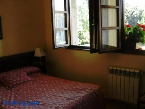 APARTAMENTOS LA MONTAÑESA - Image 1