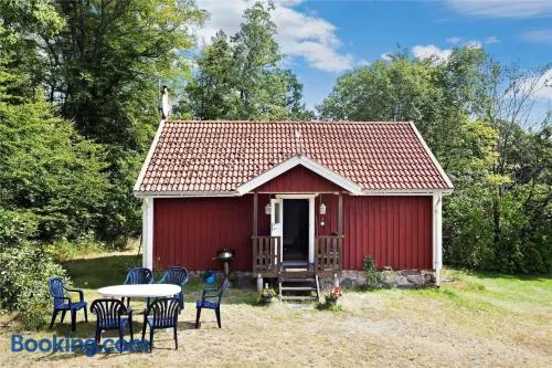 KRO048-Urshult-Vaesterbotorp-Bosgard - Image 1