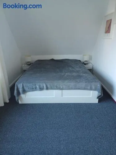 Familienzimmer HH-Schnelsen - Image 1