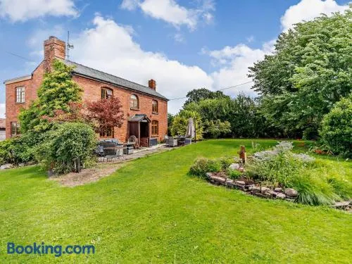 4 Bed in Hereford oc-44213 - Image 1