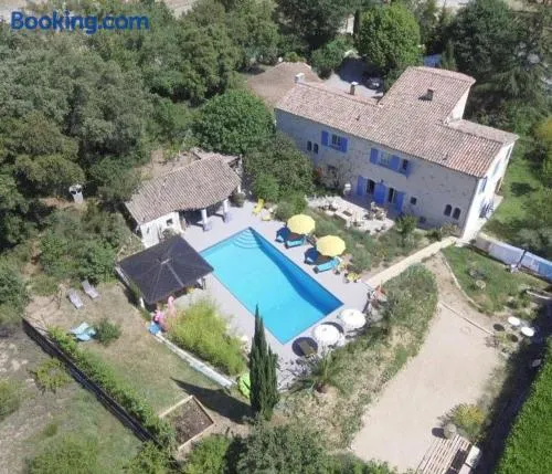 Grand domaine piscine spa sauna Greoux les bains bastide du bonheur st donat - Image 1